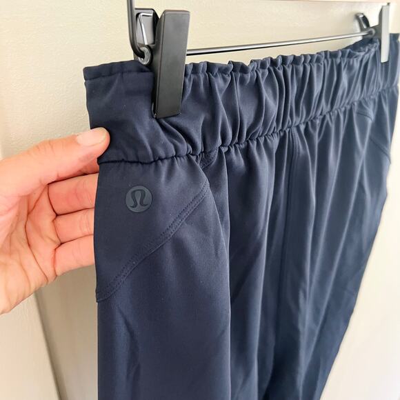 Lululemon Keep Moving Crop Pants True Navy W6BJXS Women's Size 6 - Picture 9 of 10